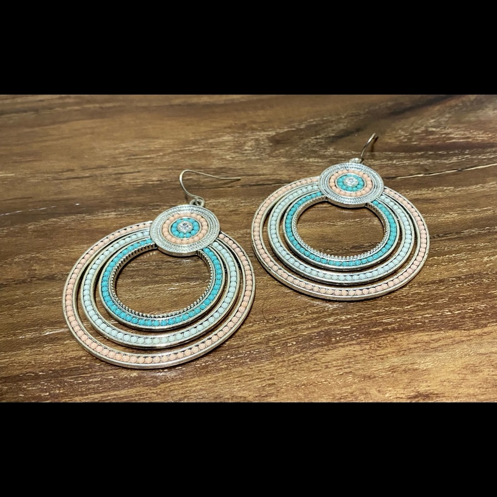 Premier Designs Jewelry SORBET Acrylic/Crystals Silver Plated Earrings.